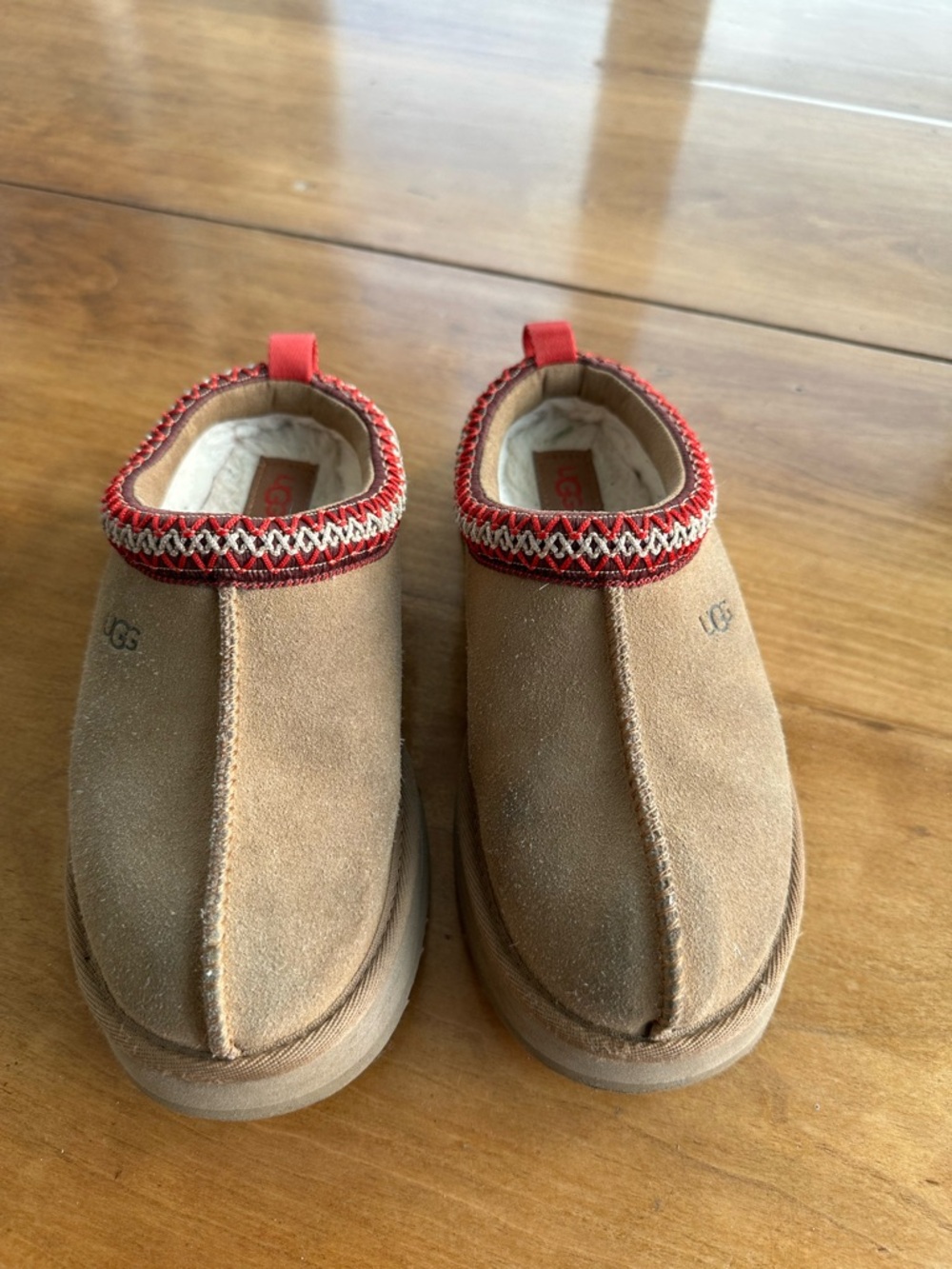 UGG Tazz Kids Chestnut Suede Slip-On Slippers with Red Trim
